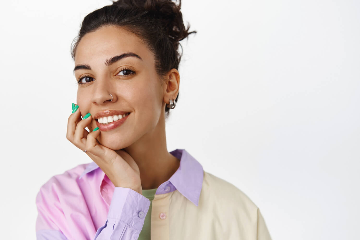 Paciente Após o Tratamento de Lentes de Contato Dental - Silveira Odontologia oferece em Porcelana e Resina